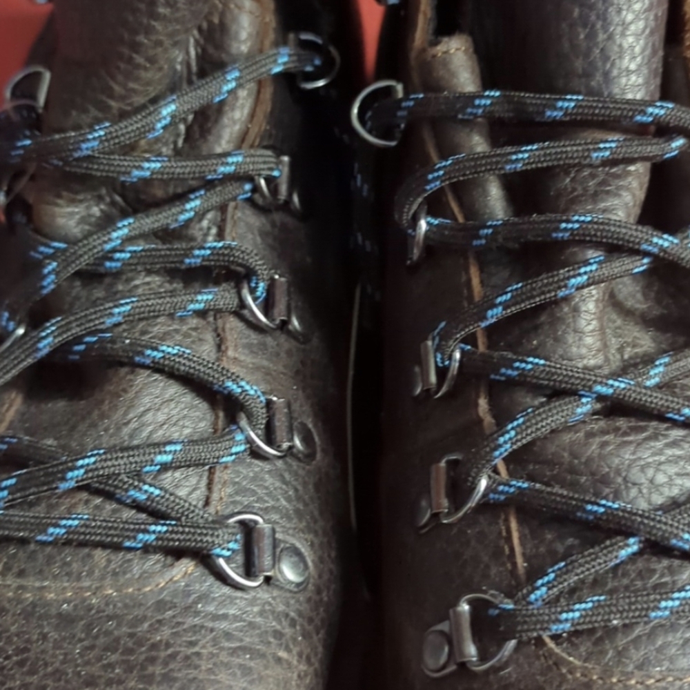 Boots Sorel brand  new size 12